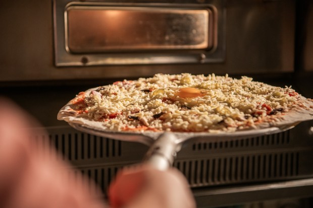 Pizzeria Can Magrill al centre de Banyoles