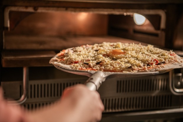 Pizza al forn a Can Magrill Banyoles