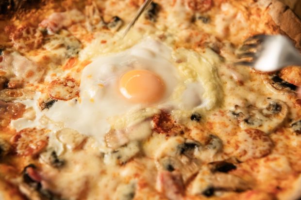 Pizzeria a Banyoles pizza especial Can Magrill
